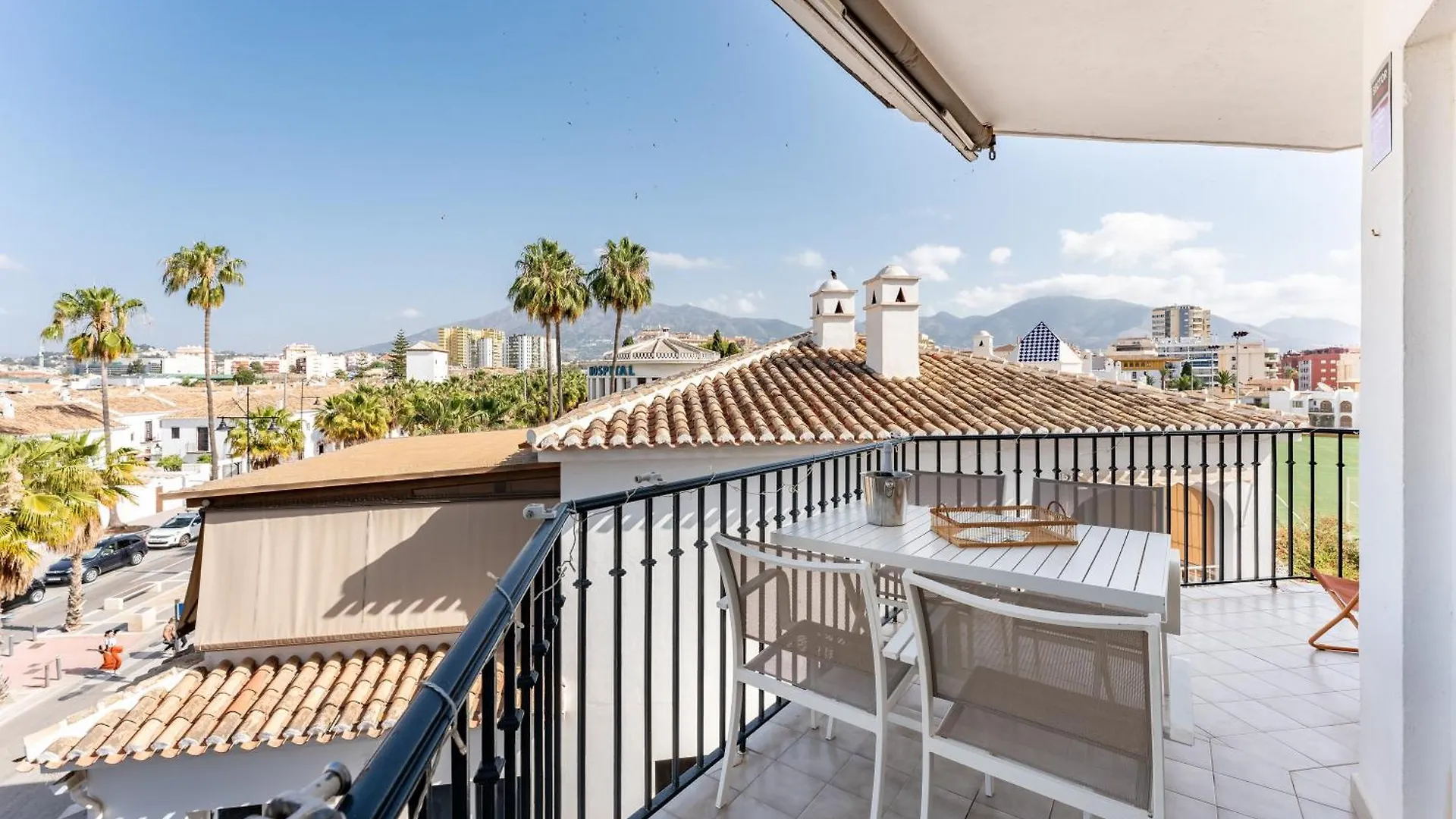 Tres Coronas Fuengirola Apartment