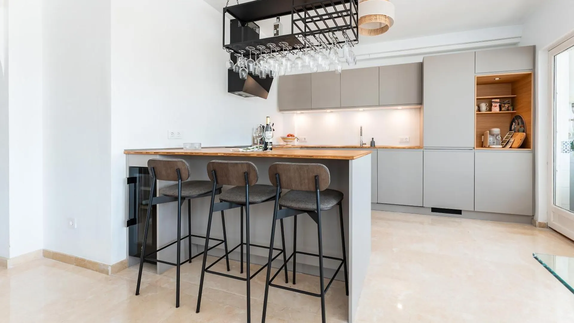 Tres Coronas Fuengirola Apartment